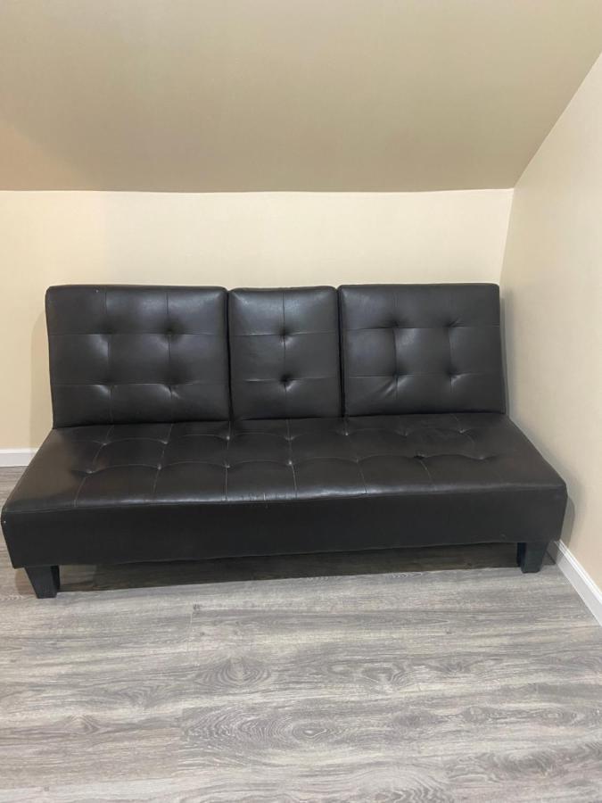 A Comfortable Room Ню Йорк Екстериор снимка